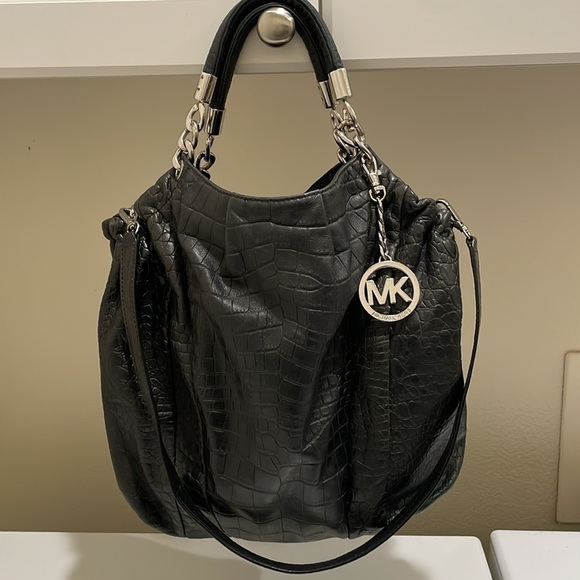 Michael Kors Faux Crocodile Black Leather Crossbody Bag—GORGEOUS! Like New!! - Picture 1 of 11